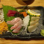 すん。 - 刺身三種盛り