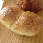 ベーグルロールソーセージ333円＋税