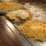 たかちゃん - 店内の鉄板