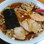 Sagamiya Shokudou - ラーメンもシンプルで値段以上に美味しい。