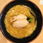 Menya Tatsu - 豚骨醤油ラーメン750円