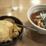 Ganso Sapporo Ya - 半炒飯と半醤油ラーメンの半々セット 1,100円 ♪