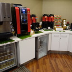 Hawaiian Airlines Premier Club Lounge - 