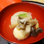 馳走 啐啄一十  - 大根・車エビのシンジョウ・シメジ