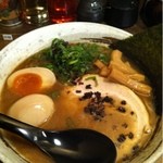 銀座 利休 - しょうゆラーメンと味玉