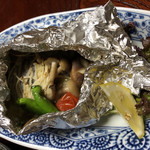 郷土料理 竹の子 - 太刀魚とポテトサラダのホイル焼き。今までとガラッと変わって洋風の味。じゃがいものトロリとした食感とコンソメのような風味でシチューみたい。