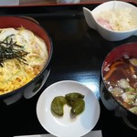 Kiraku - カツ丼とうどんのセット