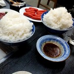 清香園 - 赤ウインナーとライス大