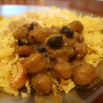 メノン - チャナ豆のカレーオンザバスマティライス