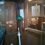 Restaurant & Cafe EUR - 裏路地に一際光るお洒落店