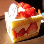 パティスリーグラム - フレジェ（１２年２月）