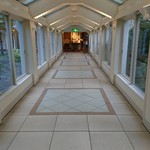 中国菜 湖園 - この左手が、ご存知湖園