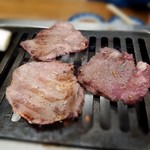 スタミナ苑 - 上タン塩　2,300円　