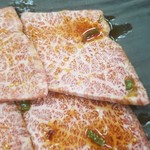 スタミナ苑 - 特選カルビ　時価　1枚　約1,200円　