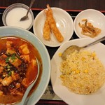 星宿飯店 - ■本日のランチC 麻婆麺･半炒飯･エビフライ定食 680円(内税)■