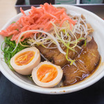 松屋 - 沖縄ラフテー風「牛と味玉の豚角煮丼」