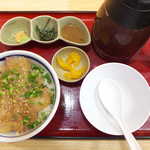 Tsukiji Shokudou Genchan - 真鯛の胡麻だれ丼（￥1150）。胡麻だれが濃厚な味なので、お茶漬けにして丁度良いバランスだ