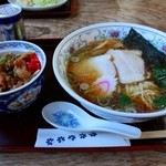 湖畔亭 - ラーメンセット（ラーメン＋ミニ焼肉丼)