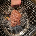 焼肉・ホルモン とんり - 