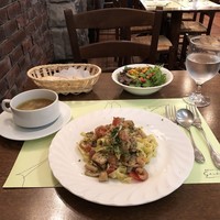オステリア ガウダンテ 大阪駅前第4ビル店 - 