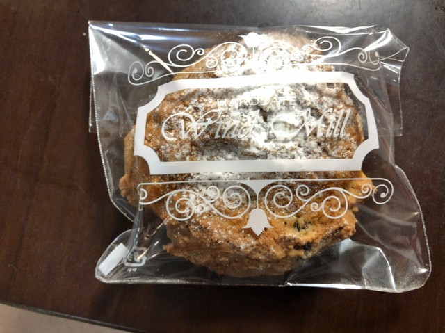 柳屋 スーパアークス港町店 - 五稜郭（和菓子）の写真