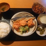 創作料理 居酒屋 なごみや - 鯖塩焼き＋唐揚げ定食￥800(19-09)