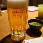 ちちり - オリオンビール & 付け出しの豚もつ煮込み