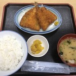 平和食堂 - 2019/09/18
            アジフライ定食 500円