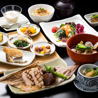 【旬菜料理】ディナーコースは税込3,960円から