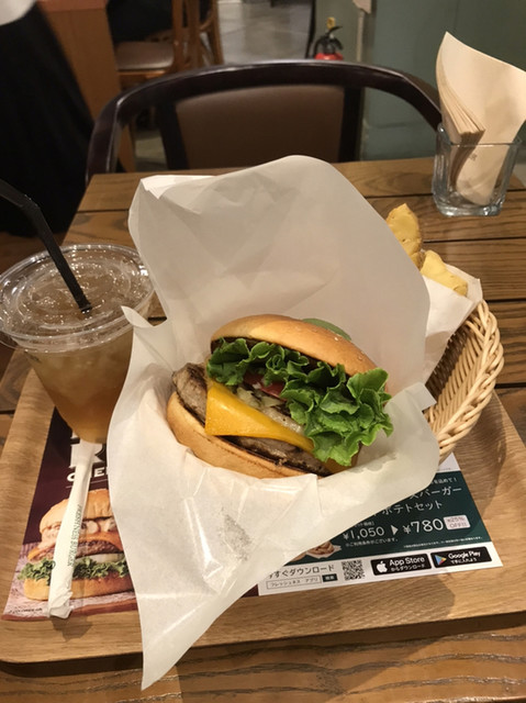 フレッシュネスバーガー 大手町店 大手町 ハンバーガー 食べログ フレッシュネスバーガー 大手町店 大手町 ハンバーガー 食べログ