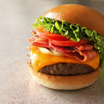 クアアイナ - 料理写真:厚切りチェダーベーコンバーガー