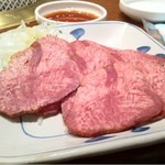 びーふてい 中目黒店 - 和牛燻製タン