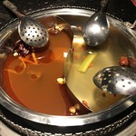 馬辣頂級麻辣鴛鴦火鍋 - 
