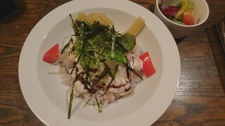 YASUNBA CAFE - エビマヨ豆腐のサラダ丼