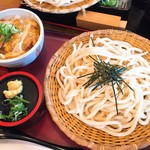 杵屋 - かつ丼定食(税抜900円)