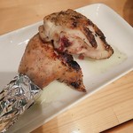 源七商店 - 骨付もも肉の炭火焼