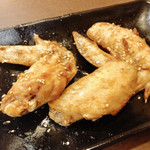天然温泉極楽湯 - 手羽先唐揚げ(3本)
一般400円、会員380円