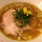 地球の中華そば - 白湯そば