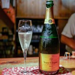 酒のむろずみ - ☆Veuve Clicquot Yellow Label Brut