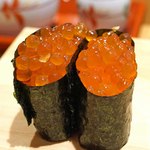 新宿栄寿司 - イクラ