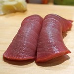 新宿栄寿司 - 鮪の中トロ