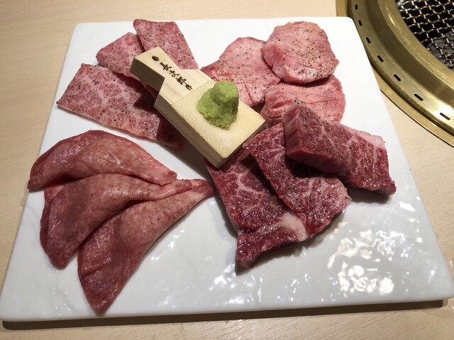 https://tblg.k-img.com/restaurant/images/Rvw/115810/640x640_rect_115810477.jpg