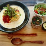 ドモ キッチン キャンバス - 鮎オイルのホワイトオムライス lunch set(ドリンク付)