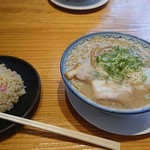元祖赤のれん 節ちゃんラーメン - 