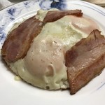 がばちょ - ベーコンエッグ（メニューには無し）