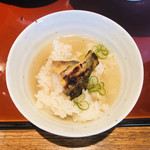 鮎ラーメン - 鮎の骨ダシで炊かれたお米。ここでしか味わえないラー茶は表現する言葉が見つからない。