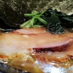 Yokohama Iekeira-Men Ryuu - チャーシュー麺￥830＋のり￥100