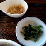 魚津丸食堂 - バイ貝炊き込みご飯定食の小鉢