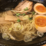 ぐらっちぇ 東 - 煮玉子塩ラーメン