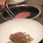 佐賀牛 Sagaya - 　目の前で焼かれる佐賀牛